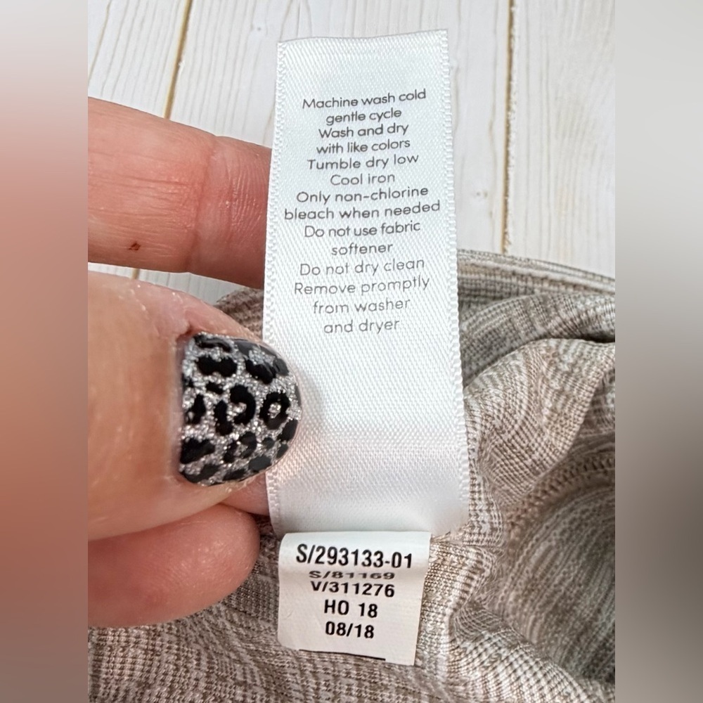 Athleta Chaturanga 7/8 Tight High Rise Jacquard Textured Legging in Quail Size S - Picture 8 of 12